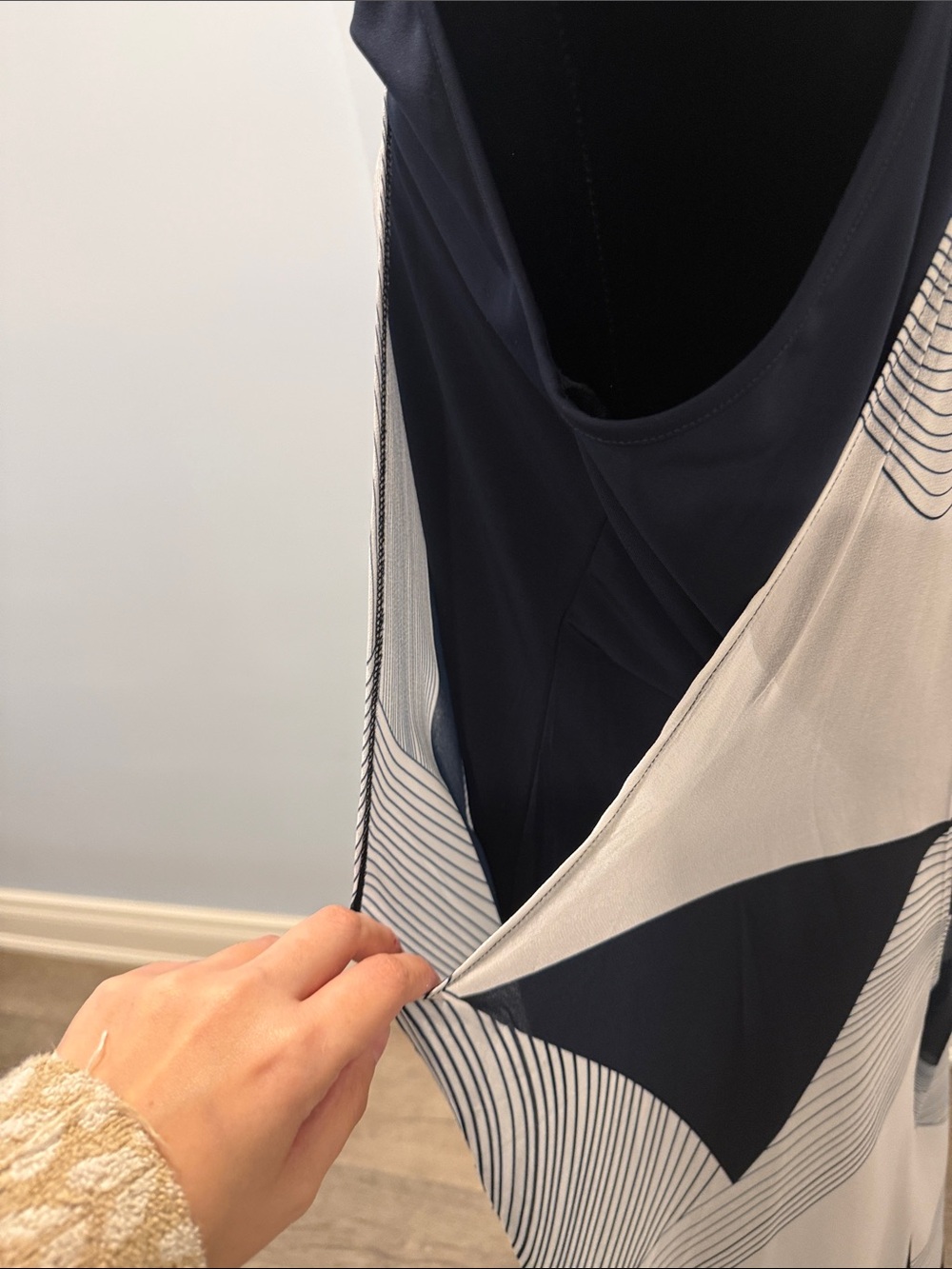Buy 2 for 20$ ✌🏻 cleo Navy & White High-Low Geometric Dress - Picture 3 of 5